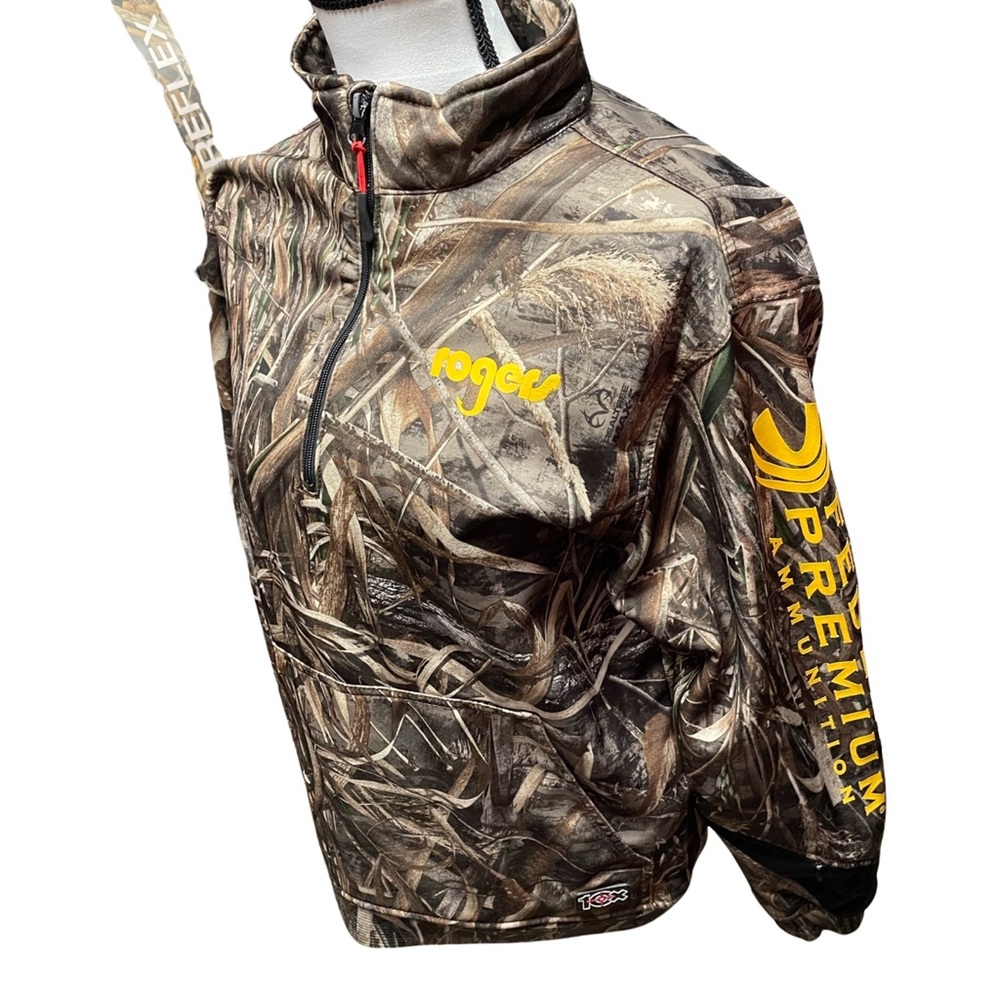 Rogers camouflage quarter zip. Slightly used.